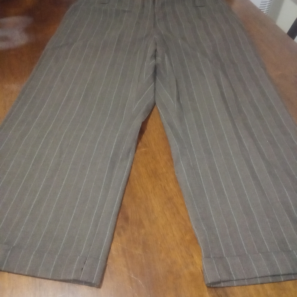 Pin striped slacks - Picture 2 of 8